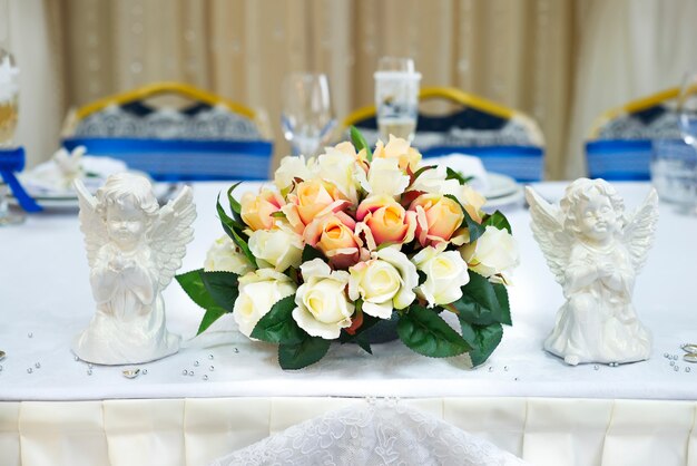 Mesa de boda decorada