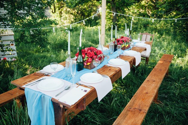 Mesa de boda en estilo rústico