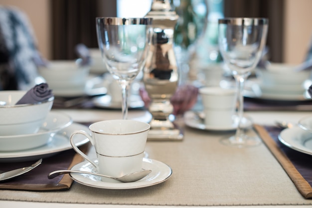 Mesa de comedor de lujo