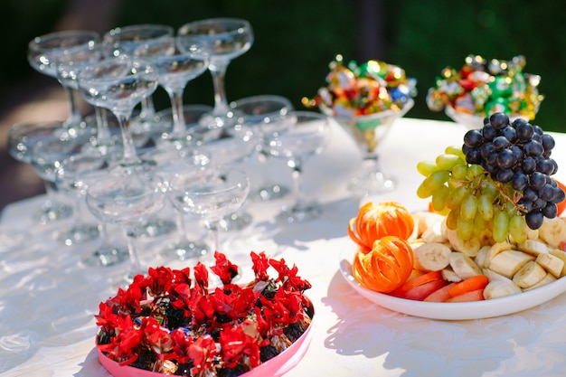 Mesa de buffet de casamento