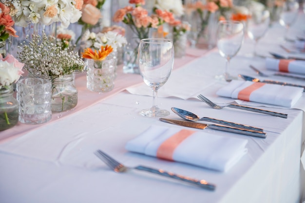 Mesa de casamento na praia