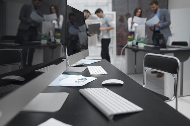 Foto mesa de escritório com fundo de negócios de documentos financeiros