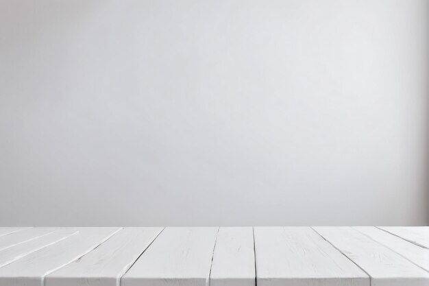 Mesa de madeira branca vazia com fundo de parede branca e limpa