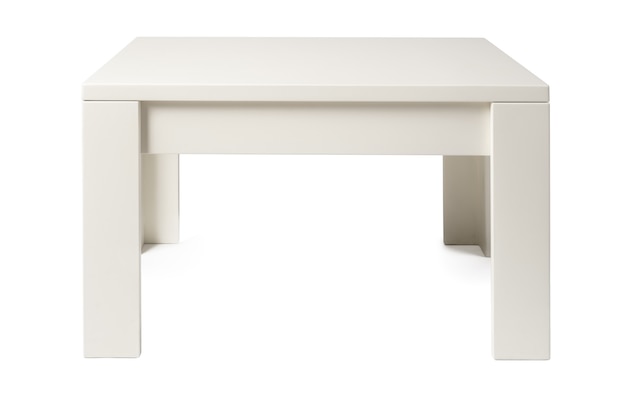 Mesa de madeira com tampo retangular isolado no branco