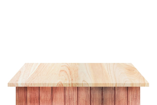 Mesa de prateleira de madeira marrom vazia isolada no fundo branco. para montagem do seu produto
