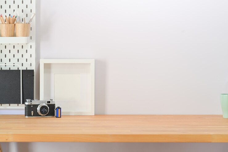 Foto mesa de trabalho moderna minimalista e espaço de cópia