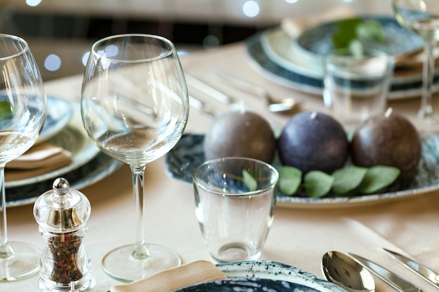 Mesa de lujo para eventos en un restaurante