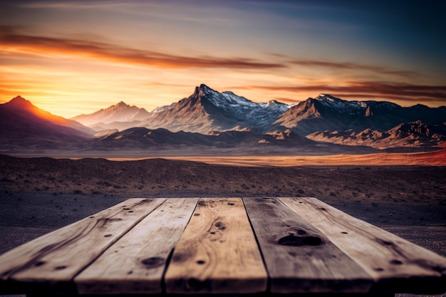 Mesa de madera y desenfoque de belleza, cielo al atardecer y montañas como fondo