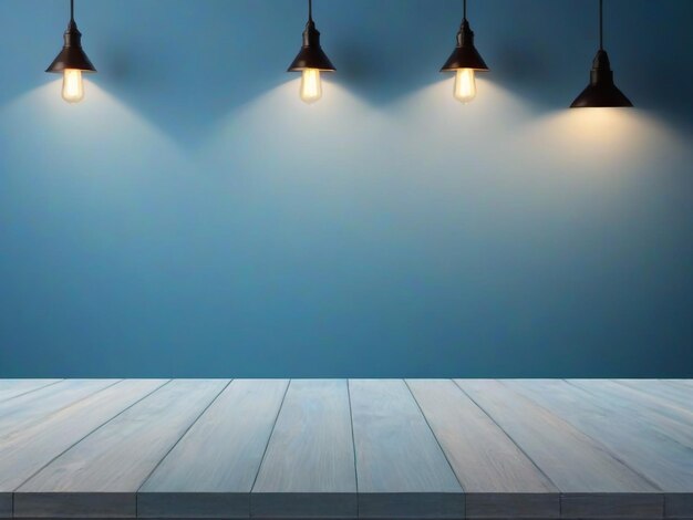 Mesa de madera con fondo de pared de estuco azul con haz de luz Maqueta de presentación del producto