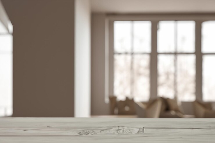 una mesa de madera con una letra i en ella