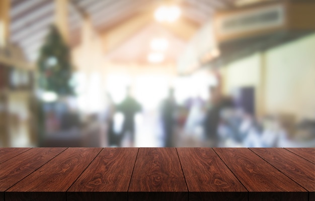 Mesa de madera de restaurante moderno