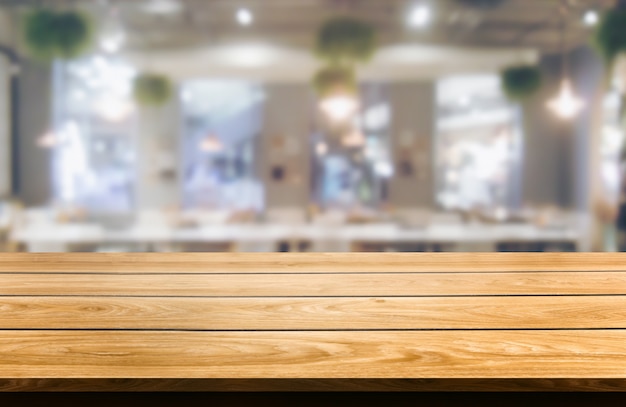 Mesa de madera de restaurante moderno