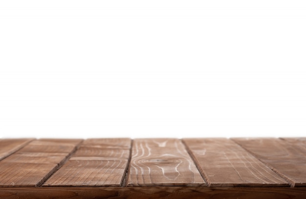 Foto mesa de madera sobre fondo blanco aislado