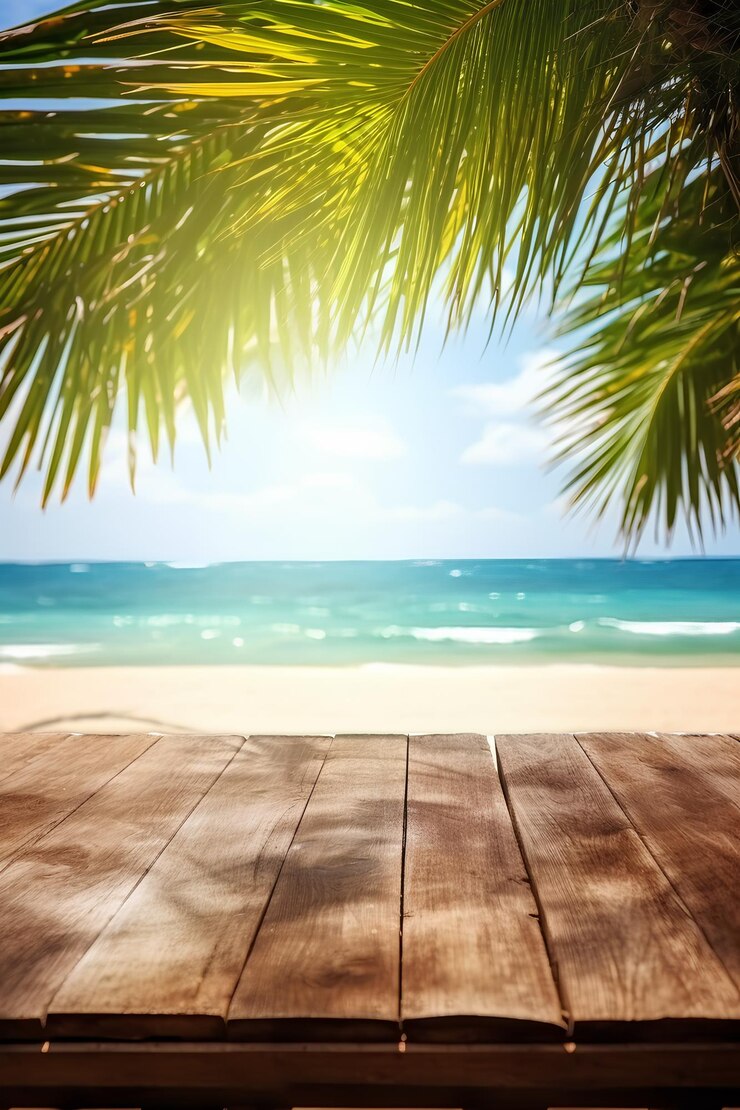 Mesa de madera vacía para exhibición de productos en la playa del mar y palmeras fondo borroso Ai generativo