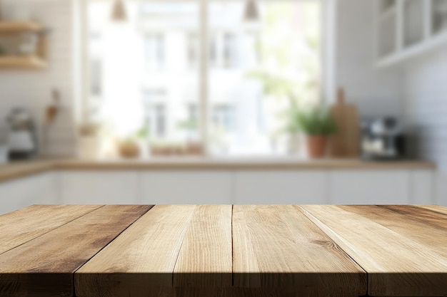 Mesa de madera vacía con fondo borroso de una cocina brillante