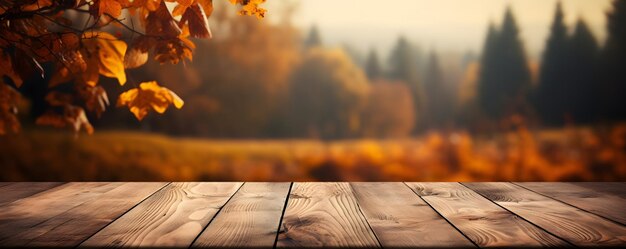 Mesa de madera vacía con fondo de otoño