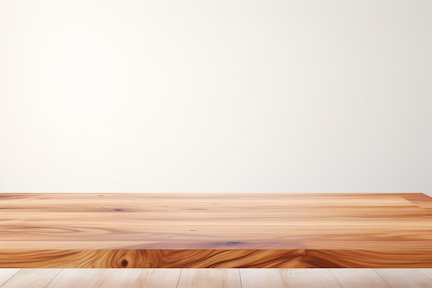 Mesa de madera vacía sobre fondo de pared blanca para montaje de exhibición de productos