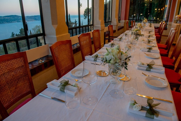 Mesa preparada para la boda