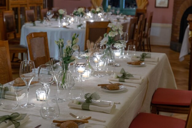 Mesa preparada para o casamento