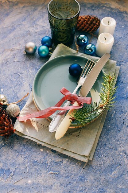 Mesa servida no jantar de Natal