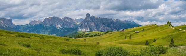 La meseta de Pralongia en el corazón de los Dolomitas, entre Corvara y San Cassiano