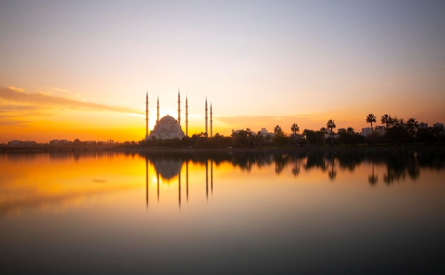 Mesquita Central de Sabanci Adana Turquia