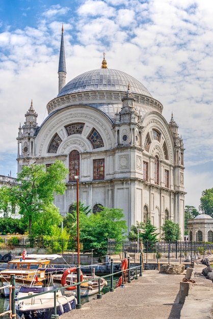 Mesquita de Dolmabahce em Istambul, Turquia