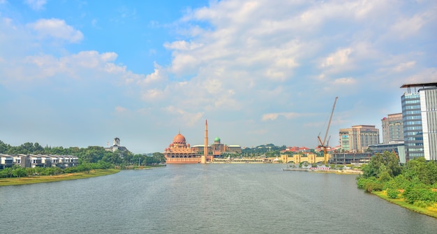 Mesquita de putra em putrajaya, malásia