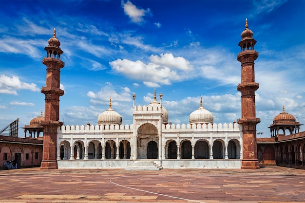 Mesquita Moti Masjid Pearl, Bhopal, Índia