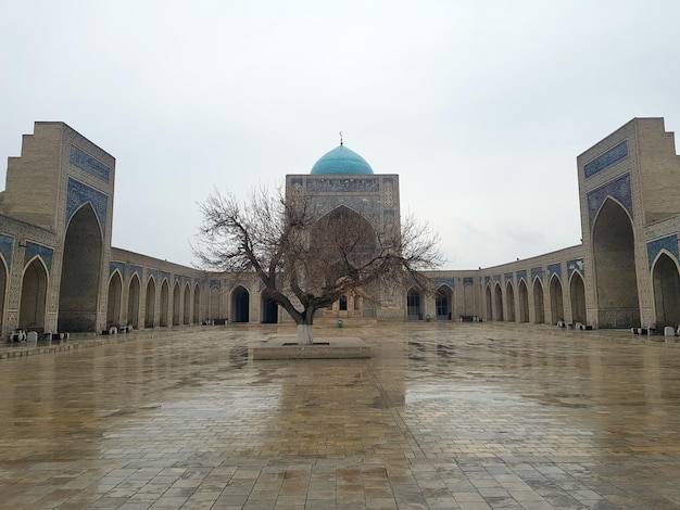 Mesquita Poi Kalon