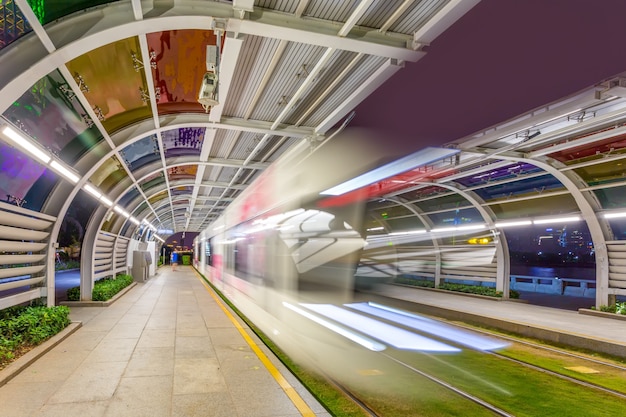 Metro de trânsito leve da cidade de Guangzhou