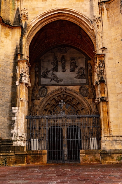 Metropolitankathedrale von el salvador de oviedo asturias