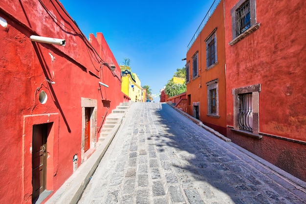 México Coloridos edificios y calles de San Miguel de Allende en el centro histórico de la ciudad