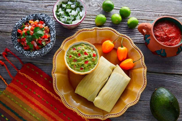 Mexikanische Tamale Tamales von Maisblättern