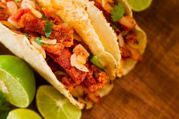 Foto mexikanisches lebensmittelkonzept mit taco flat lay