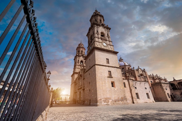 Mexiko Michoacan berühmte malerische Kathedrale von Morelia befindet sich auf der Plaza de Armas im historischen Stadtzentrum