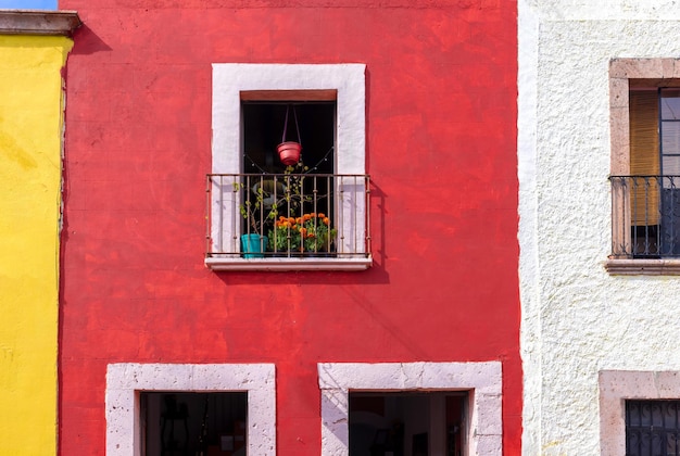 Mexiko Morelia Touristenattraktion bunte Straßen und Kolonialhäuser im historischen Zentrum