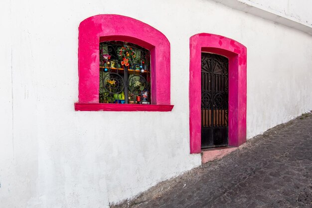 Mexiko Taxco Kolonialarchitektur und enge Gassen im historischen Zentrum in der Nähe der Kirche Santa Prisca