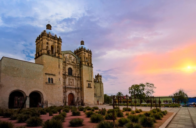 Mexiko Wahrzeichen Santo Domingo Kathedrale im historischen Stadtzentrum von Oaxaca