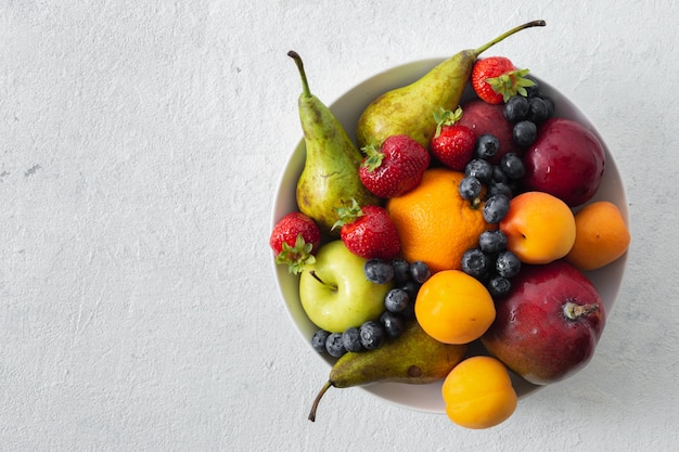 Mezcla de plato de frutas, vista superior