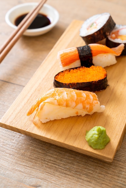 mezclar sushi set