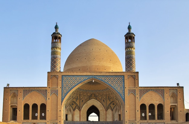 Foto mezquita agha bozorg, kashan, irán