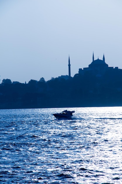 Mezquita de estilo otomano en Estambul