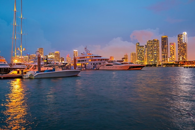 Miami City Night Skyline Miami Stadtbild bei Nacht