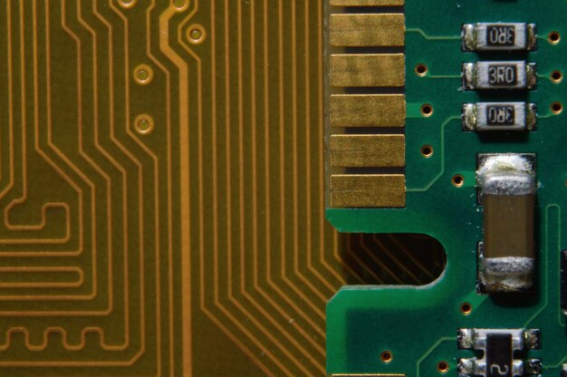 Foto microprocesador en el fondo del microcircuito de la placa base