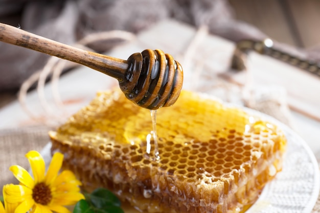 Miel de abeja dulce