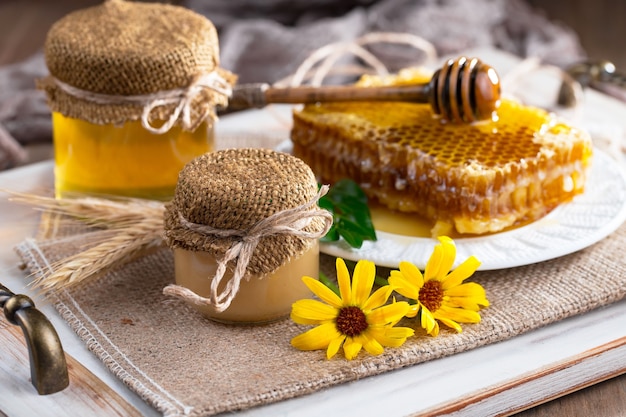 Miel de abeja dulce