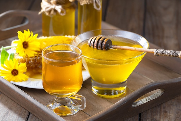 Miel de abeja dulce