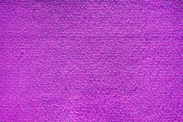 Mikrofasermuster reinigen. Lila Polyester-Mikrofaser-Textur. Kunstfasermaterial Reinigungstuch für Staub oder Nahaufnahme der Küche von oben