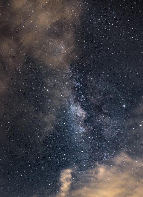 Milchstraße und Jupiter in der Nacht